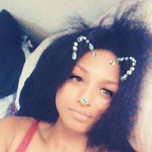 Meet your Posher, Corrine